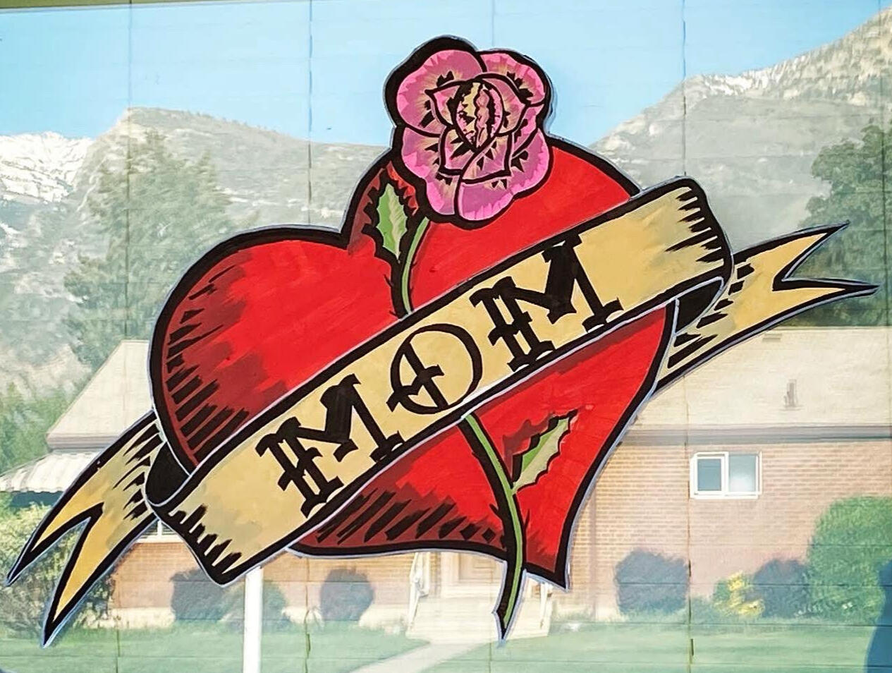 window paint advertising Wonky mom